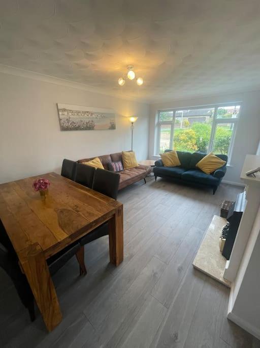 Sands Lane Retreat Хънманби Екстериор снимка
